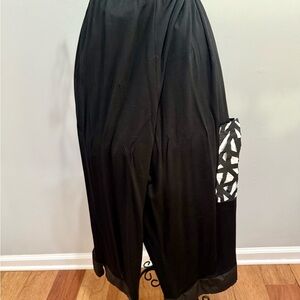 Luukaa Black Textured Pants